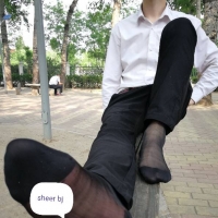 闻舔丝袜的享受