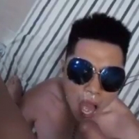 【在线】【国产】丝袜S调教丝袜骚狗，吃精舔丝袜皮鞋，骚