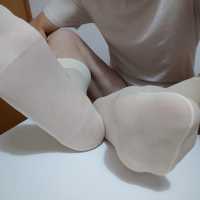 这颜色的日丝还真是第一次穿，感觉有点土土的