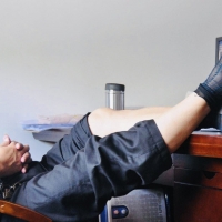 偷拍办公室帅熊的锦纶丝