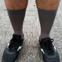 透明鞋与灰丝袜