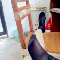 找个喜欢舔丝袜的大叔