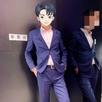 感觉脚下缺个奴跪着