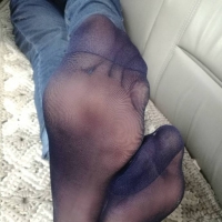 车子窗外晾丝袜脚