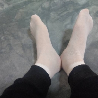 好久没更了 想要原味丝袜的私聊吧 qq3263889967