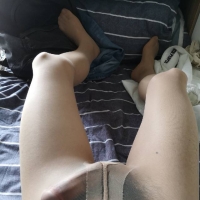 午休，脱掉裤子后~