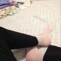 发几双丝袜送你们看看