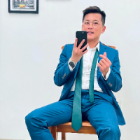 抖音帅哥小宝的正装皮鞋丝袜