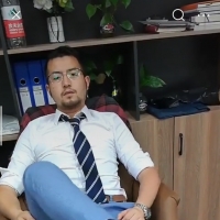 小视频惊现领带男锦纶丝