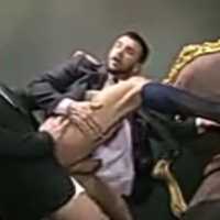 两正装胡子成熟男丝袜互舔互艹