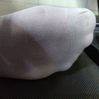 跑步机上的白丝        加精送资源