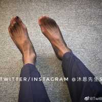 薄薄的丝袜太性感了