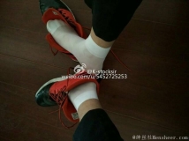 白色对对袜运动鞋