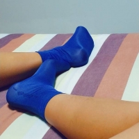 提不上去系列。。这是我脚大还是袜子小。。