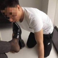 嗯爸爸的丝袜真香！