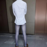 正装帅哥的连裤丝袜