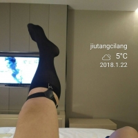 你们的丝袜老公来了，看过来