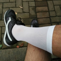 透明鞋与白丝袜