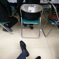 上班乘没人注意，拍了几张自己的