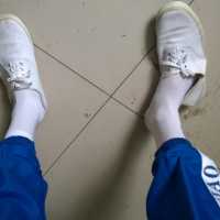 校服白布鞋白丝袜少年