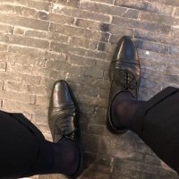 春天来啦，棉袜改丝袜啦。