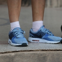 旅游景区偷拍白对丝