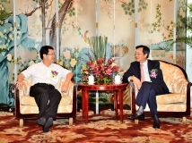 看脚的世界？看脸的世界？