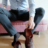 一脚的汗味刚脱