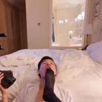 西装丝袜大佬调教白领衬衫骚狗