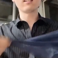 【在线】【国产】丝袜奴吃丝袜主臭丝袜，吃的太香了