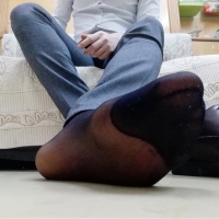 丝袜大臭脚  一天的味道