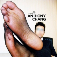 深陷男人透明性感的黑丝脚底无法自拔