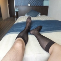 床上慵懒的黑丝