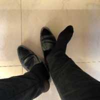 办公桌下的小动作