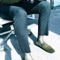 行走的墨绿色日丝。